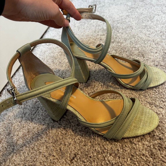 Blue/green heels - Picture 2 of 4